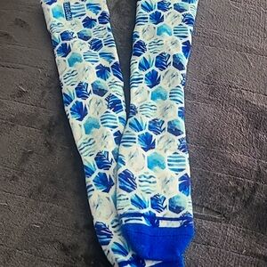 Cariloha blue beach crew socks